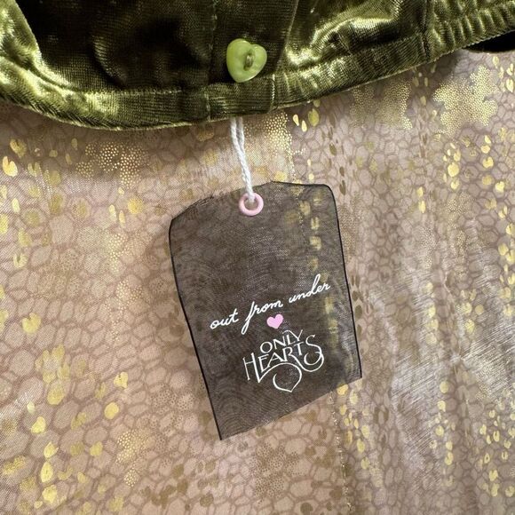 Urban Outfitters Only Hearts X Out From Under Velvet Heart-Button Bra Green XS/S - Picture 4 of 11